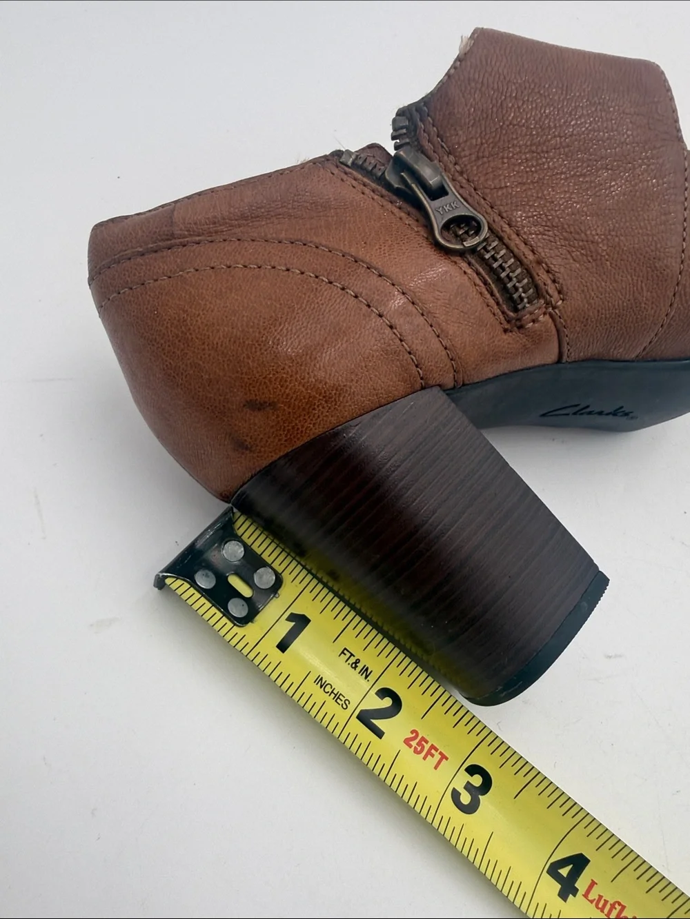 Clarks Brown Mary Jane Block Heel Pumps with Buckle women 6M casual office Y2K